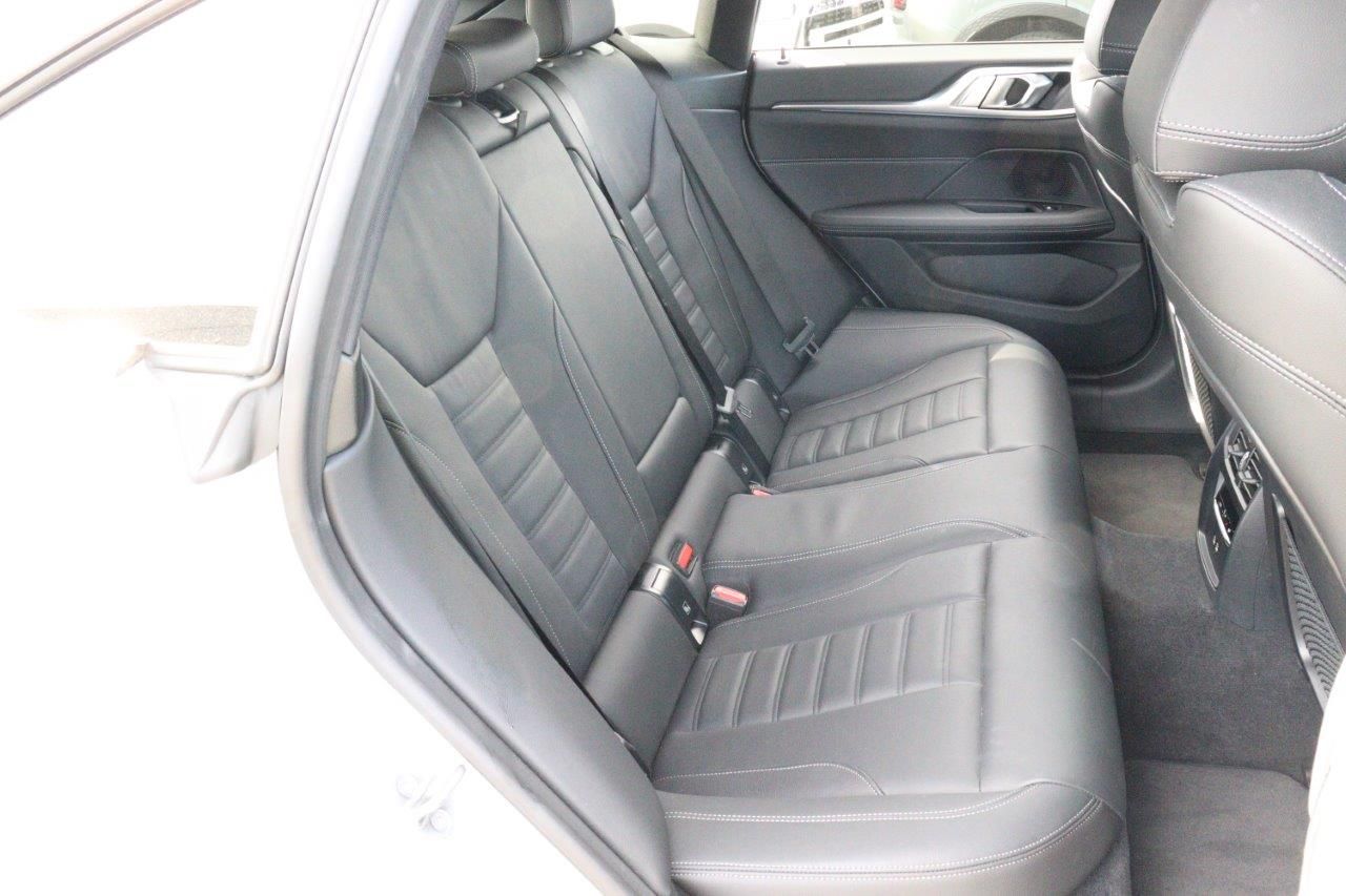 G26 i4 eDrive40 RHD