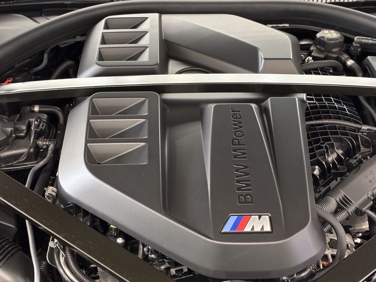 G** M* C********** * x***** T******