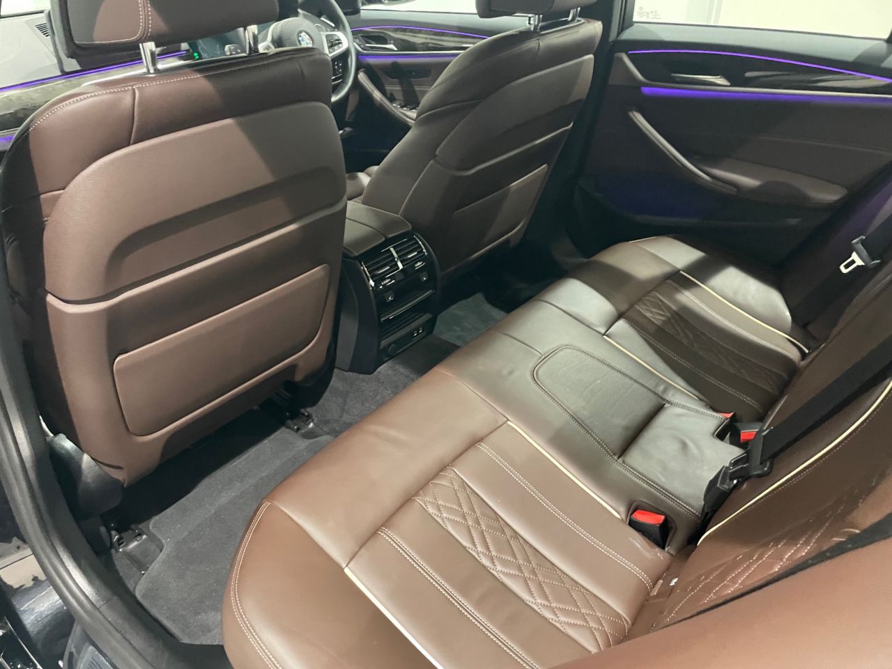 530e Sedan RHD