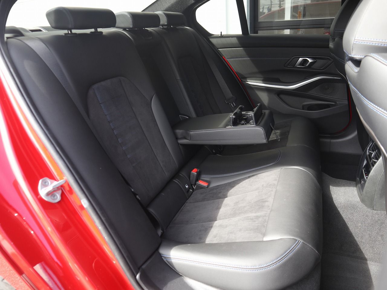 320d xDrive Berline RHD