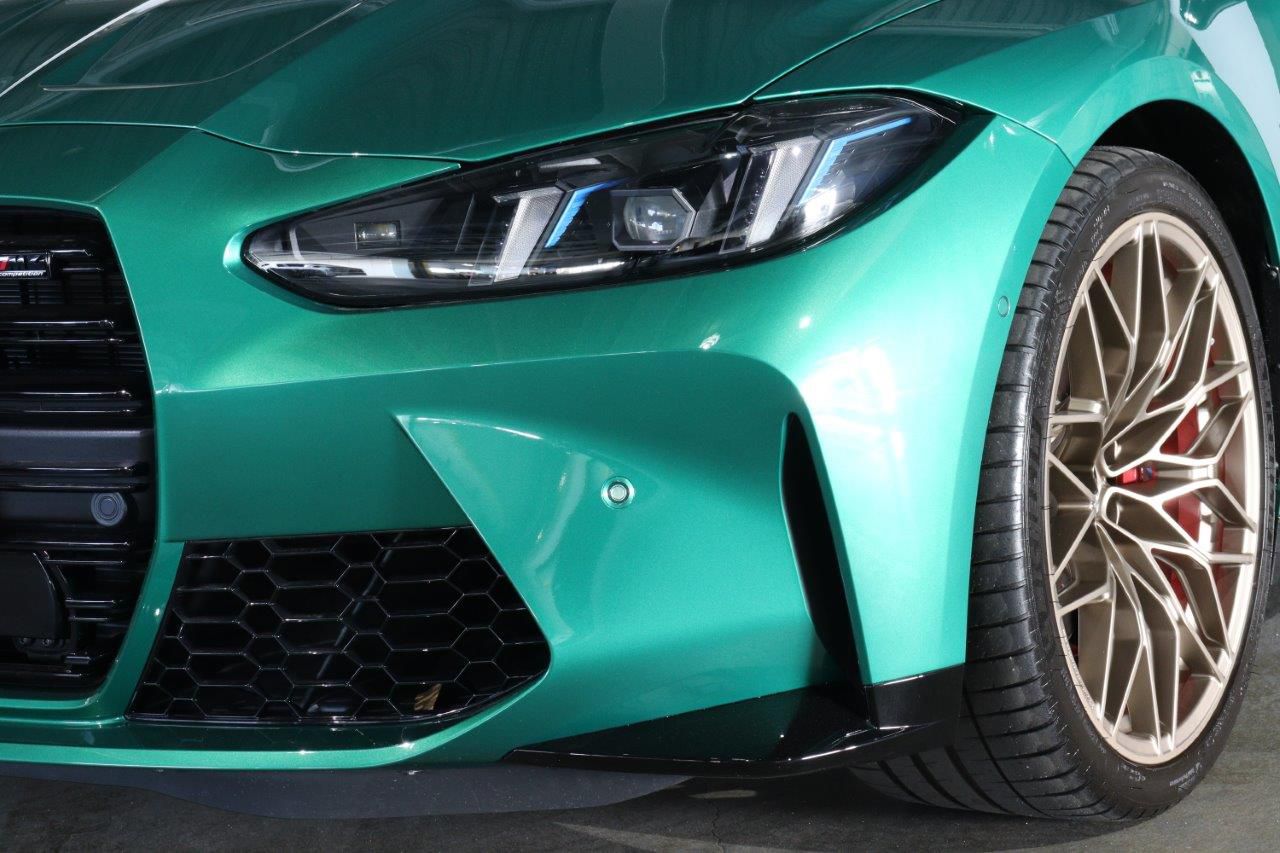 G*** M* C********** M x***** C********** RHD