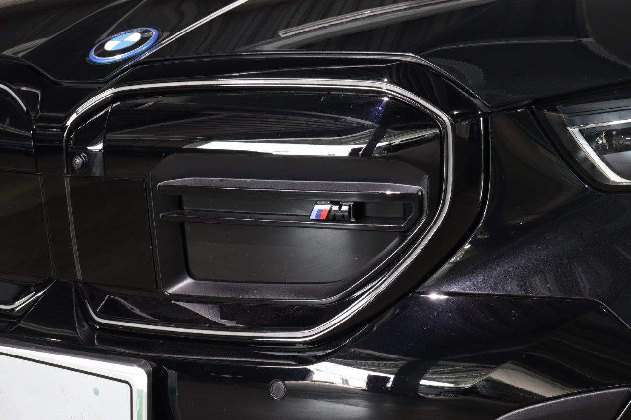 BMW i5 M60 xDrive Sedan RHD