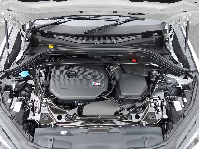 X2 M35i xDrive RHD
