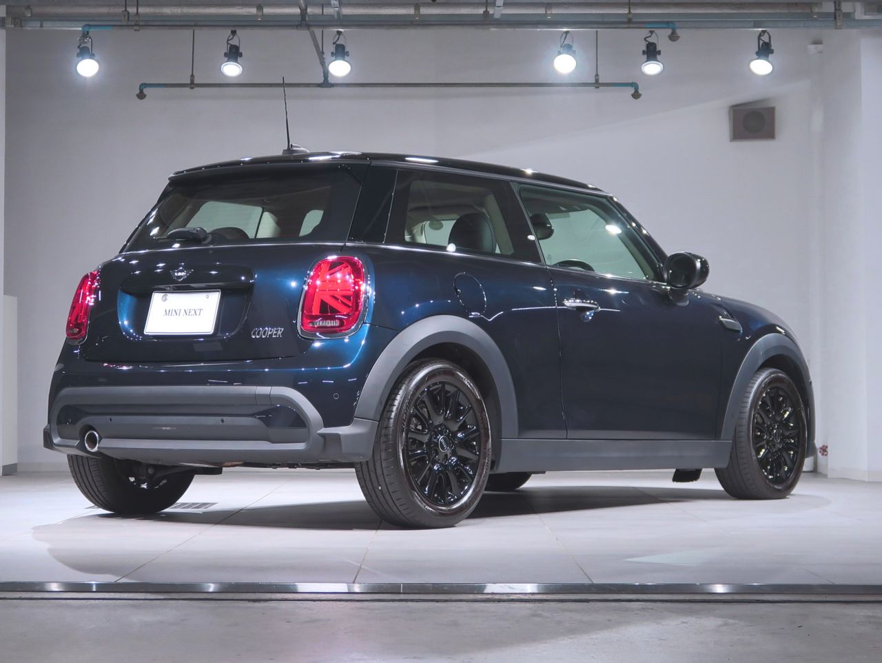 MINI Cooper F56 RHD