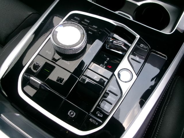 X7 xDrive40d RHD US