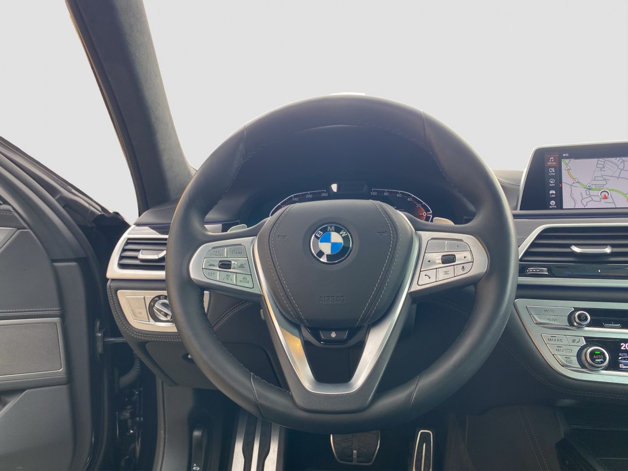 BMW 740