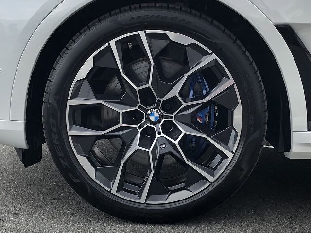 X7 xDrive40d RHD US