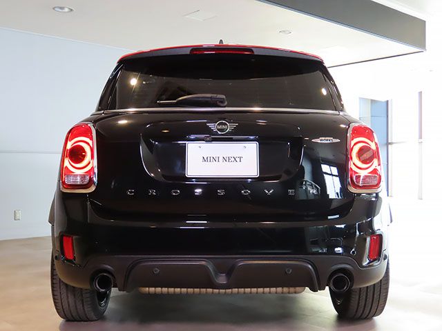 MINI CROSSOVER JCW