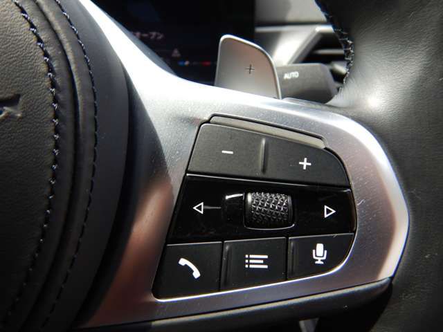 320d xDrive Berline RHD