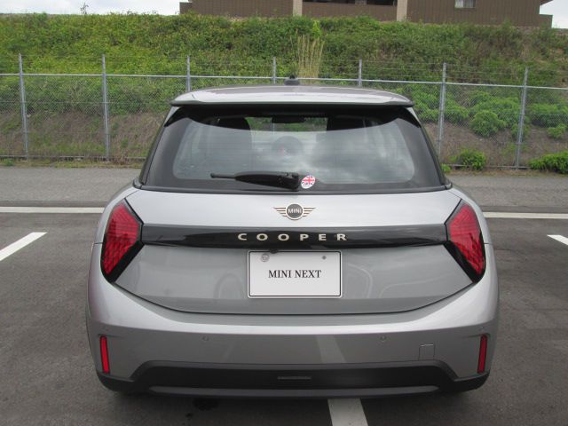 F66 MINI Cooper C 3Dr