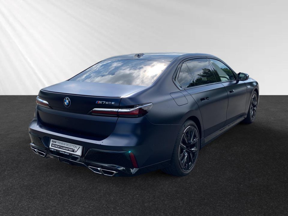 BMW 760