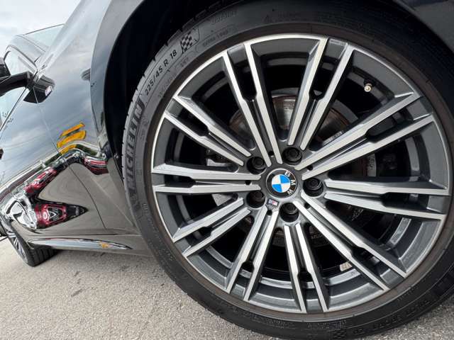 G21 320d xDrive Touring RHD