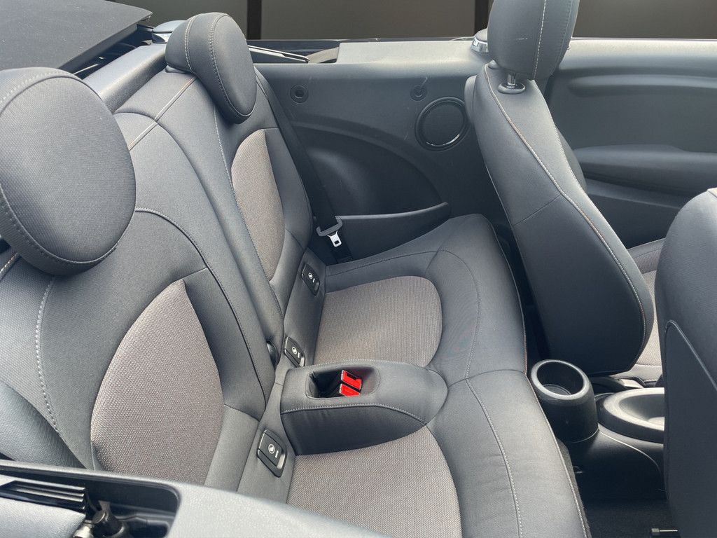 MINI Cooper Cabrio