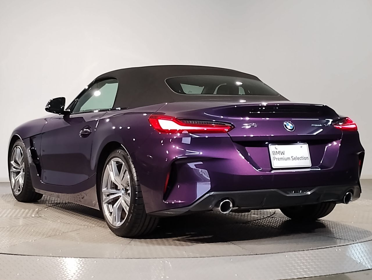 G29 z4 sDrive20i RHD