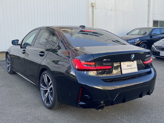 320d xDrive Berline RHD