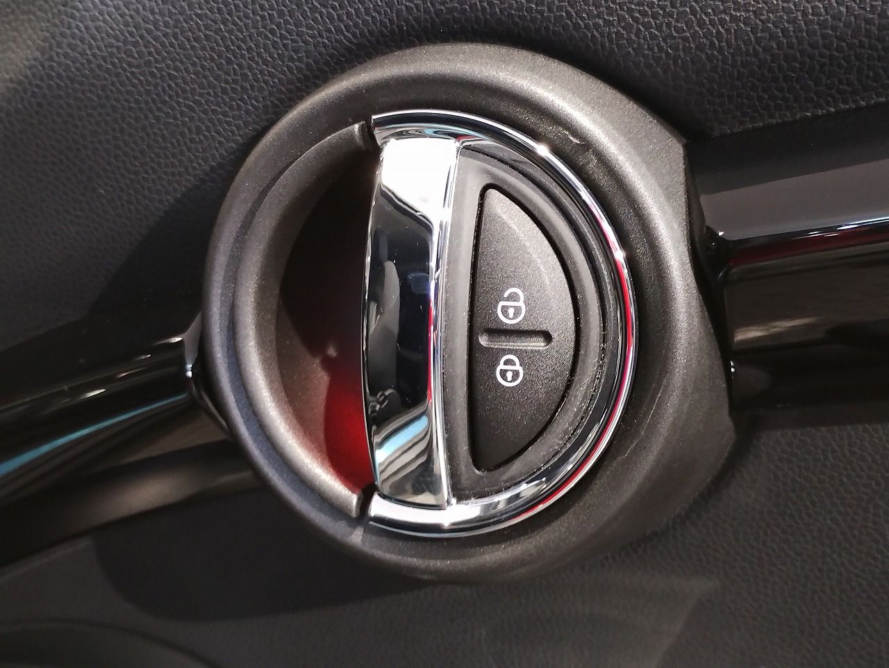 F56 COOPER S D(AT)