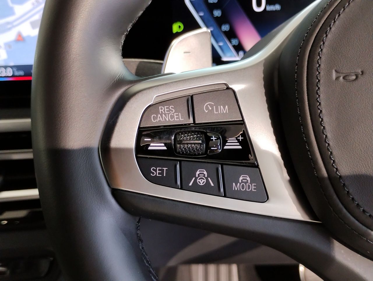 320d xDrive Berline RHD