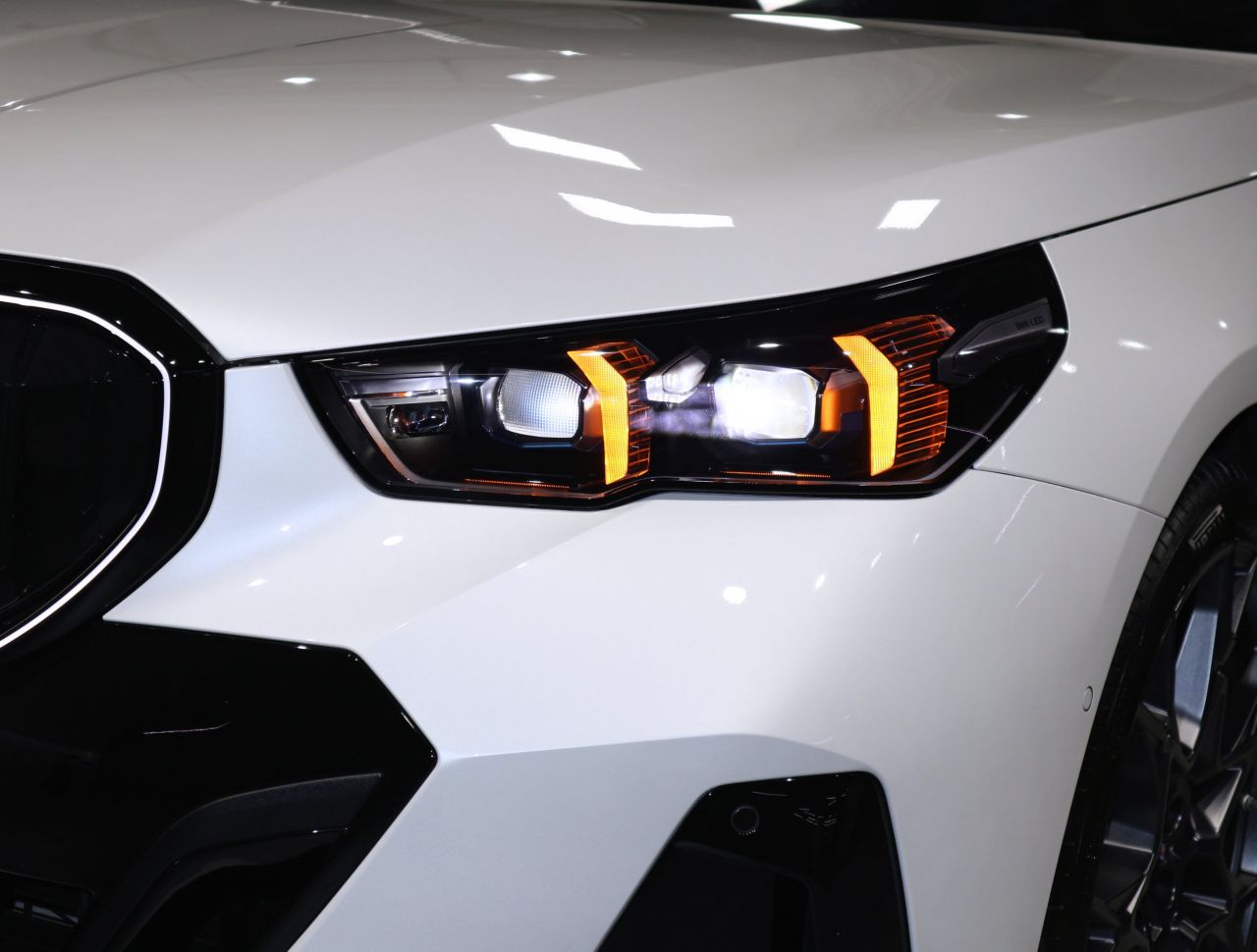 BMW i5 eDrive40 M Sport RHD