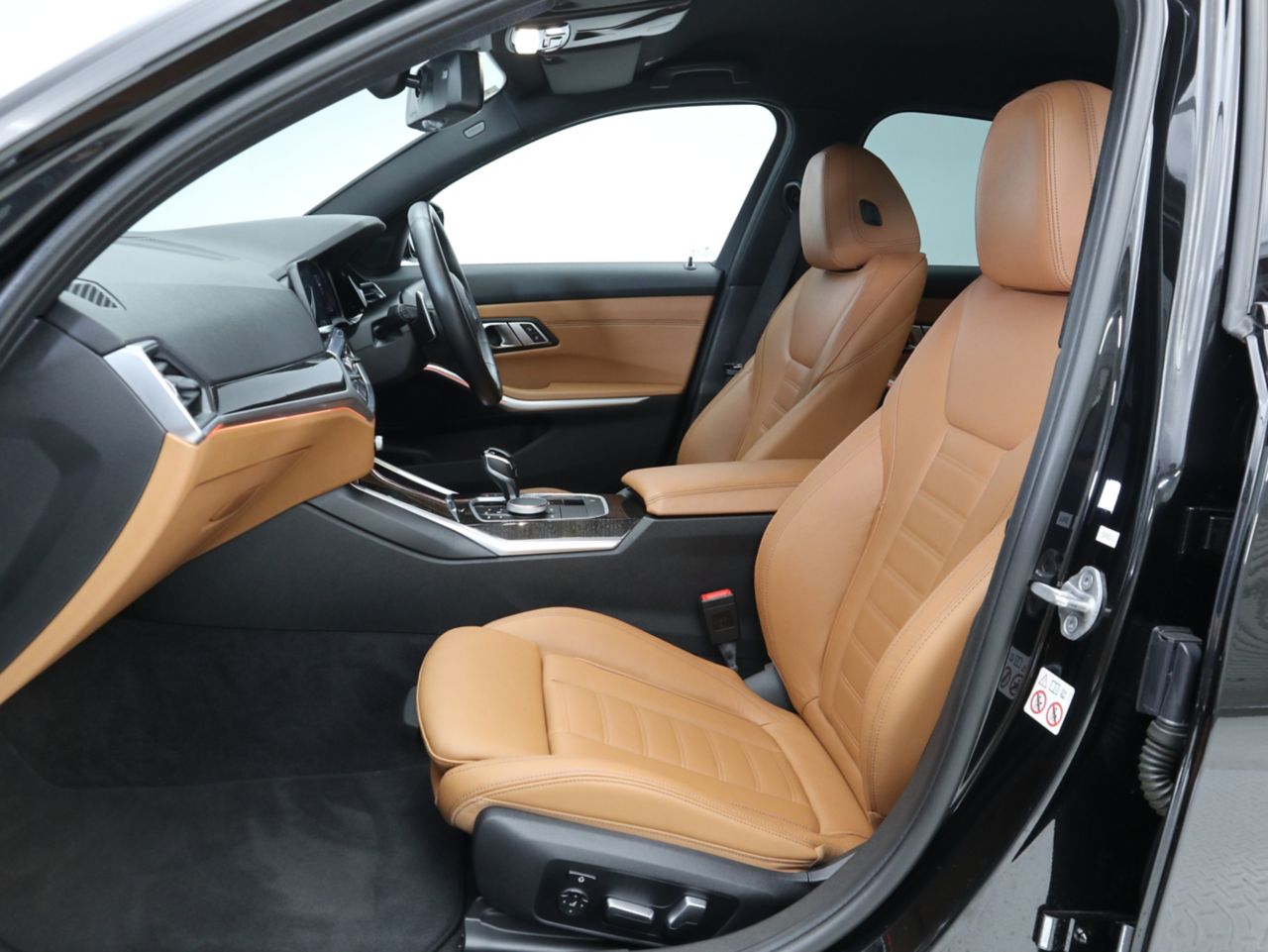 G20 320d xDrive RHD Saloon