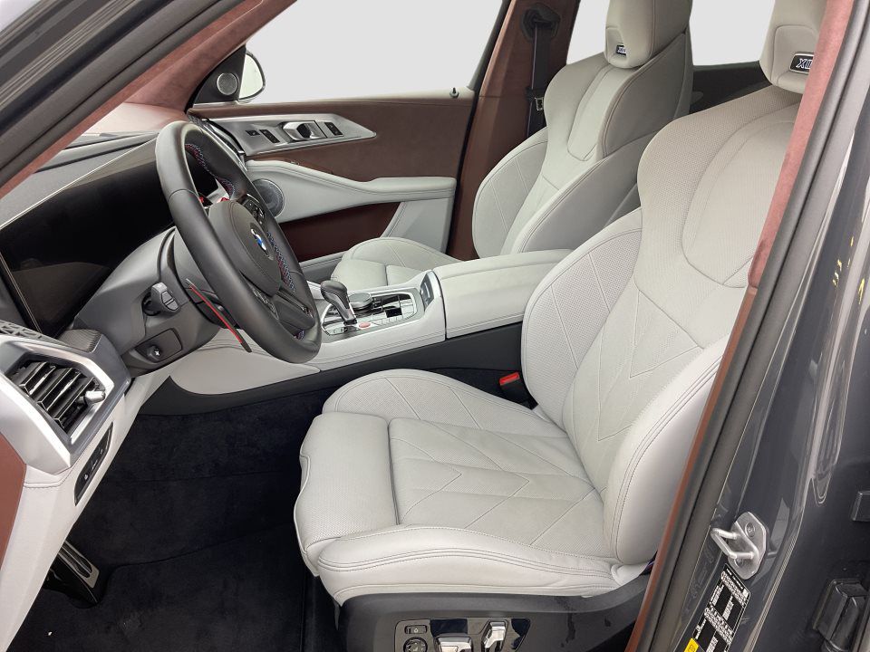 BMW XM