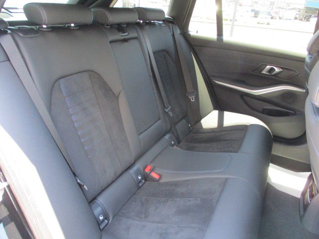G21 320i Touring LCI RHD