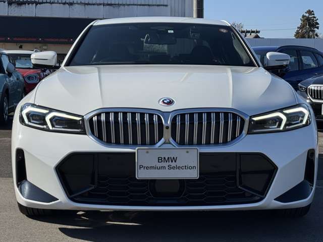 320d xDrive Berline RHD