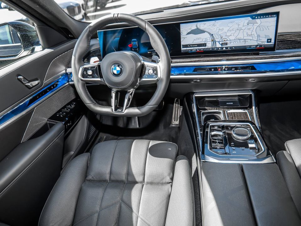 BMW 740