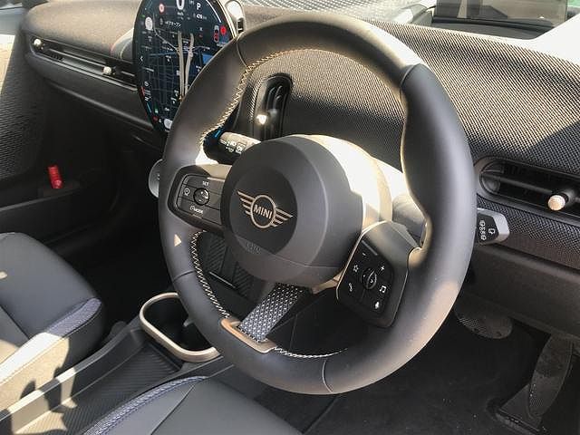F66 MINI Cooper C 3Dr