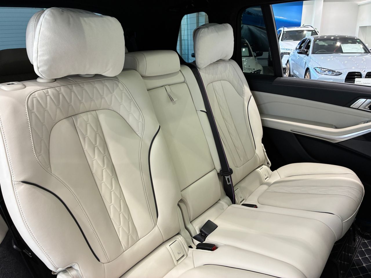 X7 xDrive40d RHD US