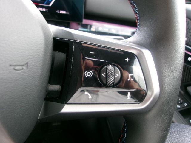 BMW i5 M60 xDrive Sedan RHD