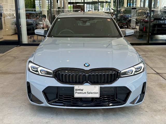 320d xDrive Berline RHD
