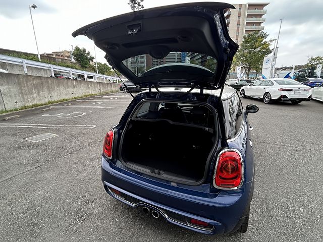 F56 MINI COOPER S