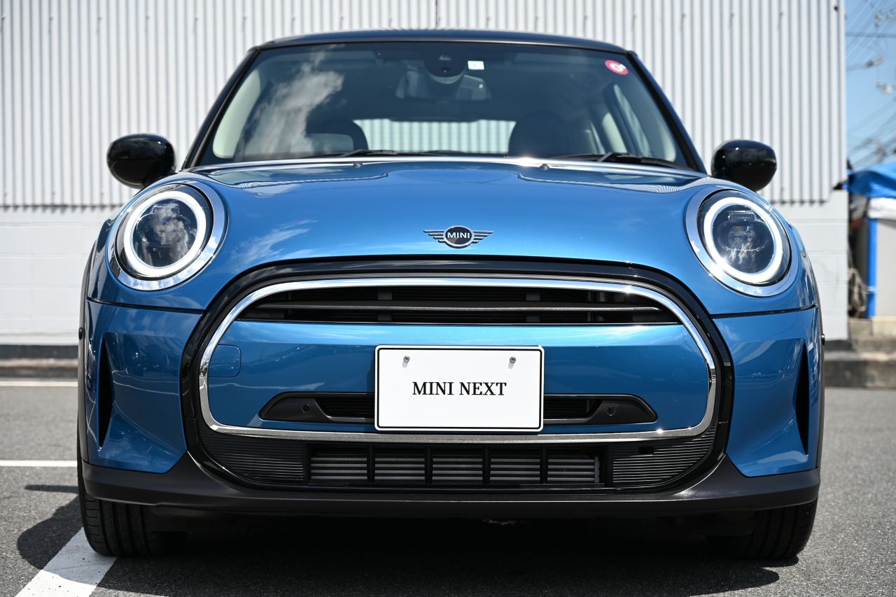 MINI Cooper F56 RHD