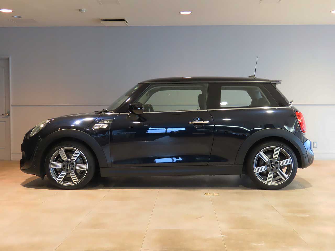 F56 COOPER S D(AT)