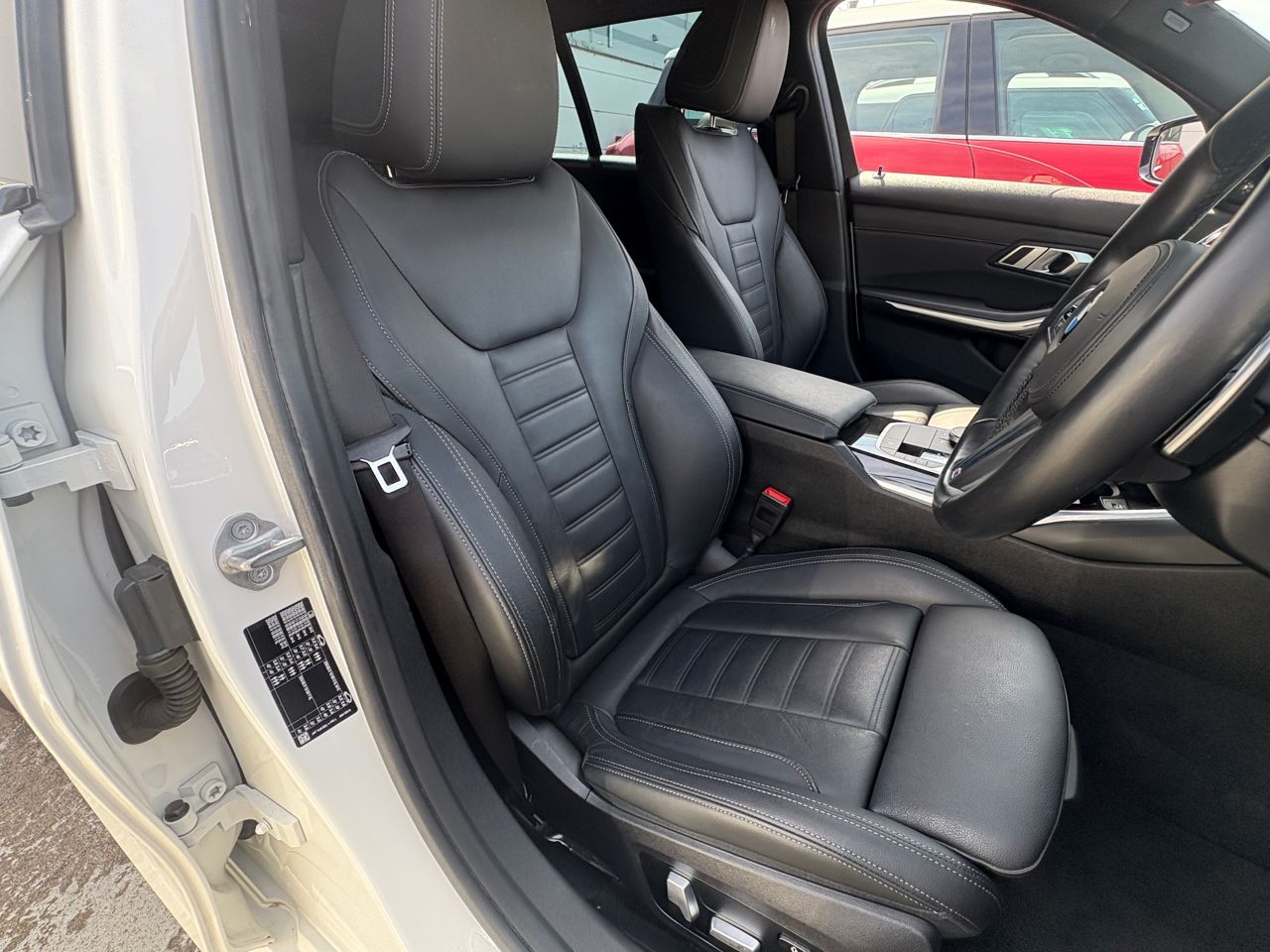 G21 320i RHD
