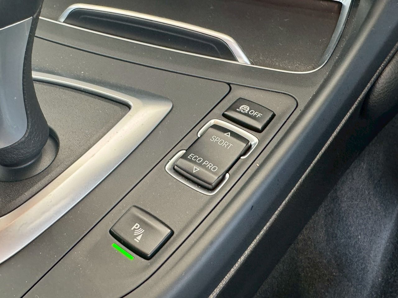118D 5DOOR RHD
