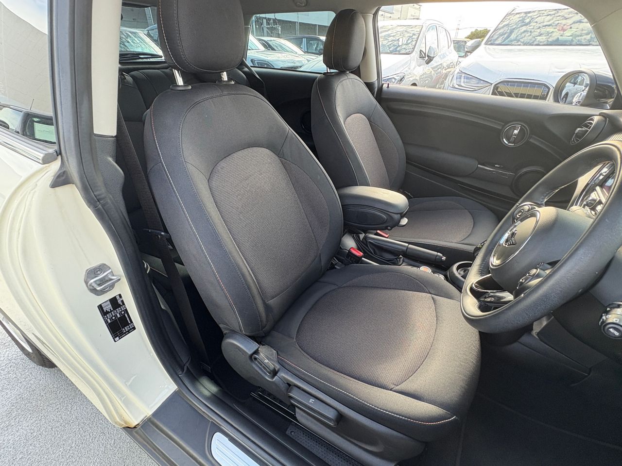 F56 MINI Cooper 3-Door Hatch LCI