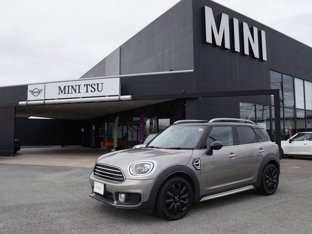 MINI CROSSOVER COOPER D