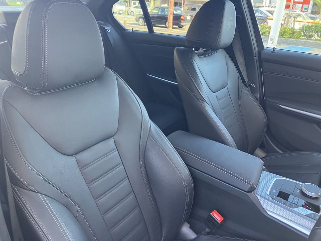 G20 320i Saloon LCI RHD MX