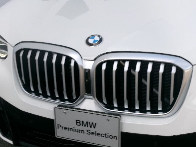 iX2 xDrive30 MSP
