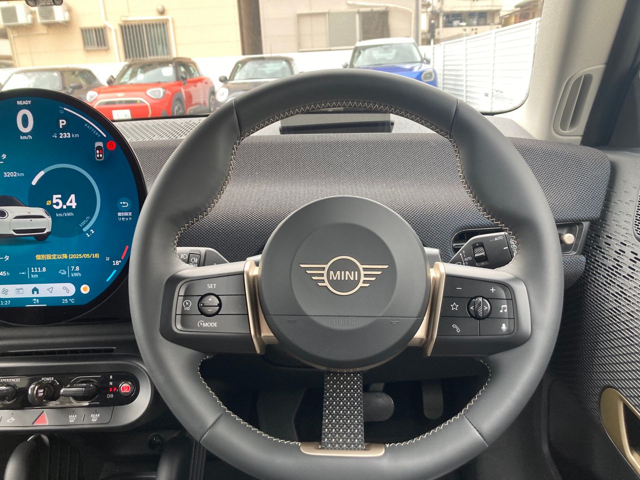 J01 MINI Cooper E