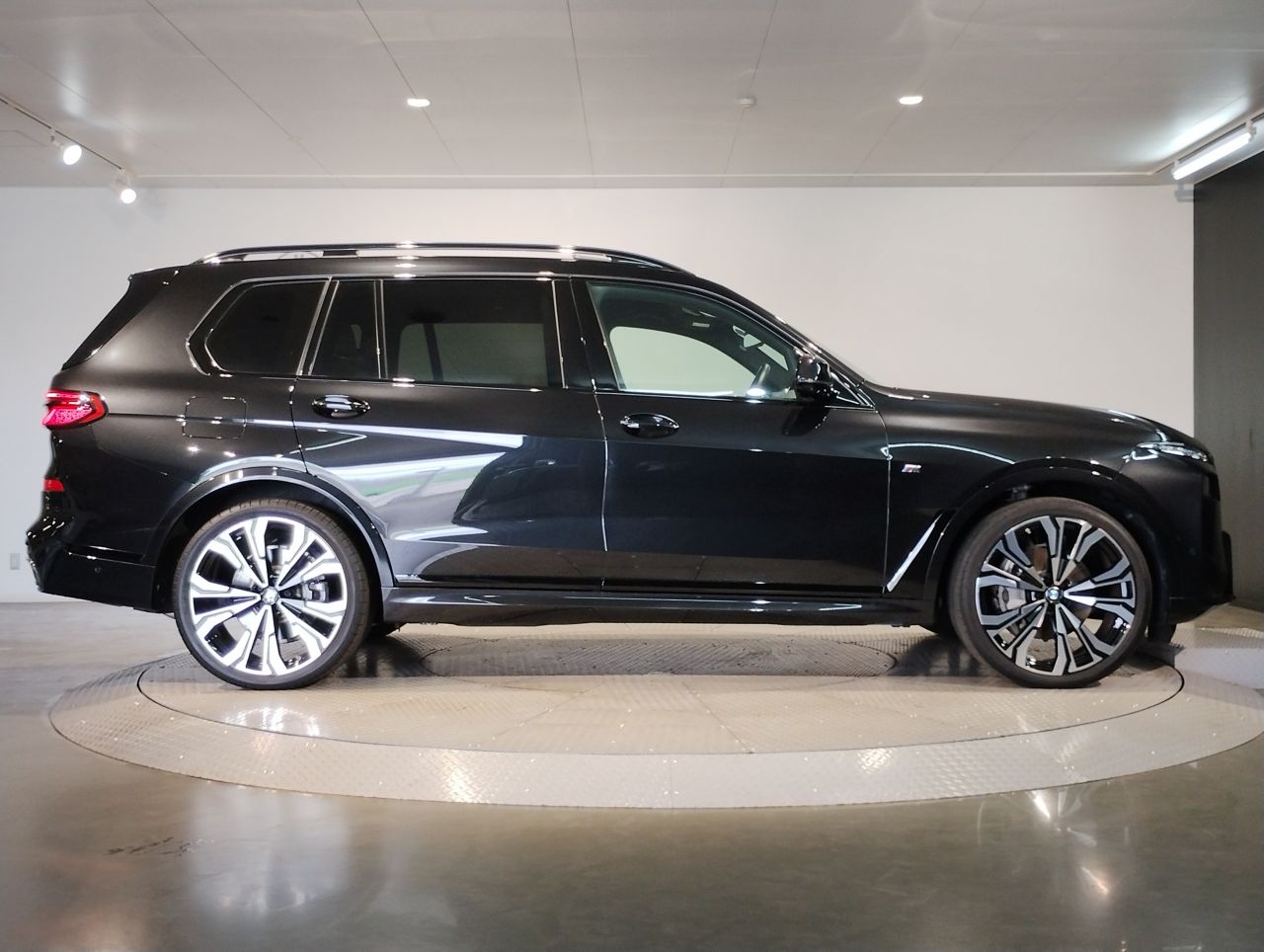 X7 xDrive40d RHD US