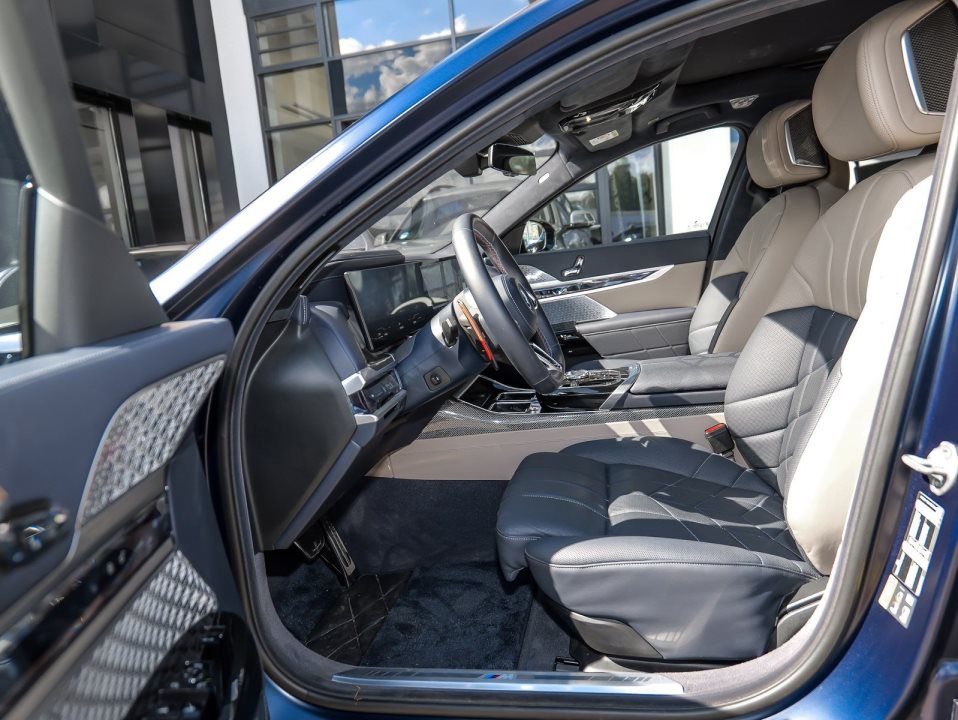 BMW 760