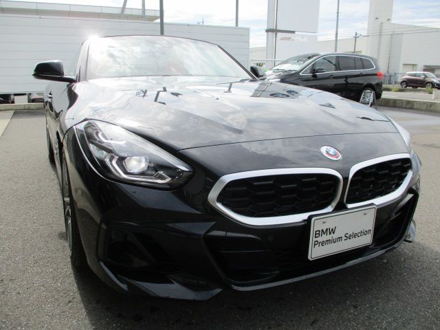 G29 z4 sDrive20i RHD