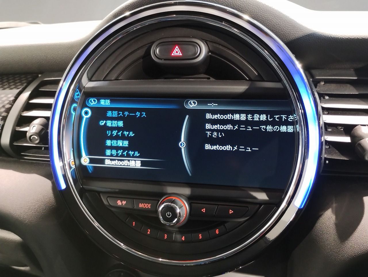 F55 COOPER S D(AT)