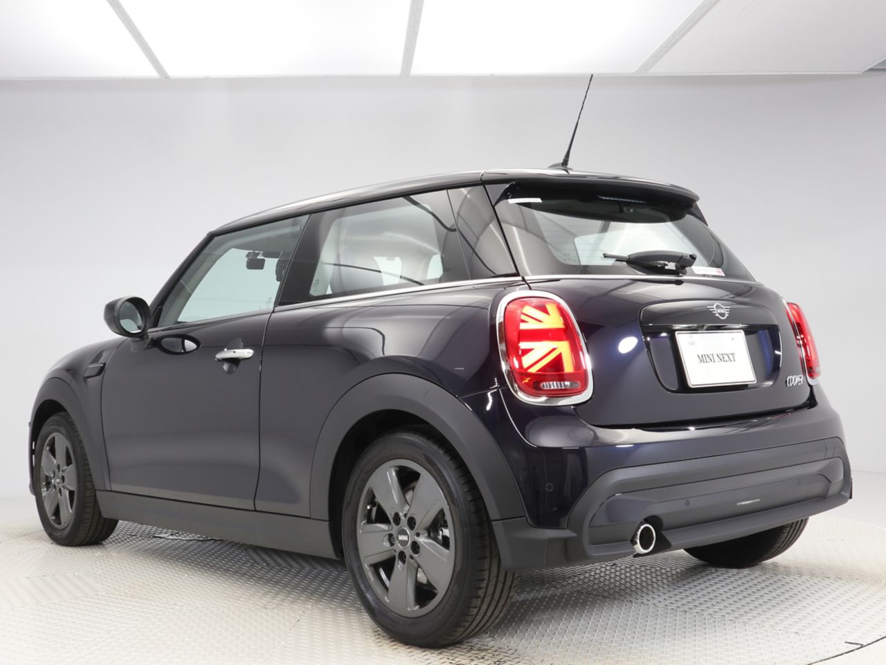 MINI Cooper F56 RHD