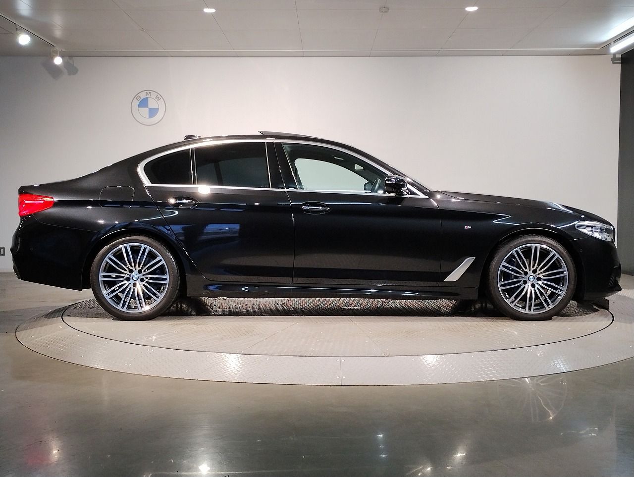 530I