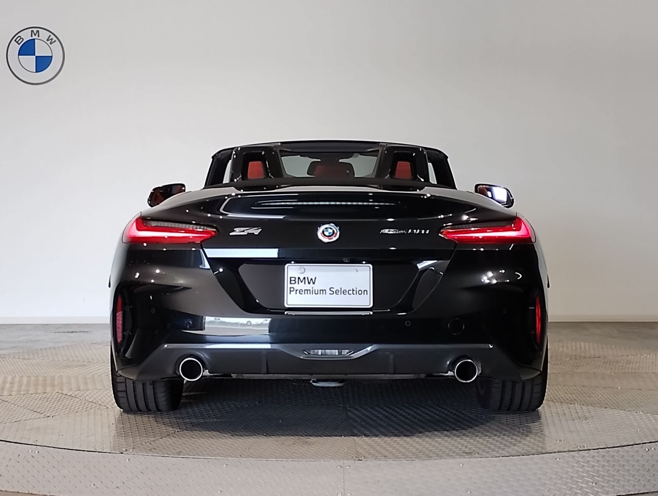 G29 z4 sDrive20i RHD