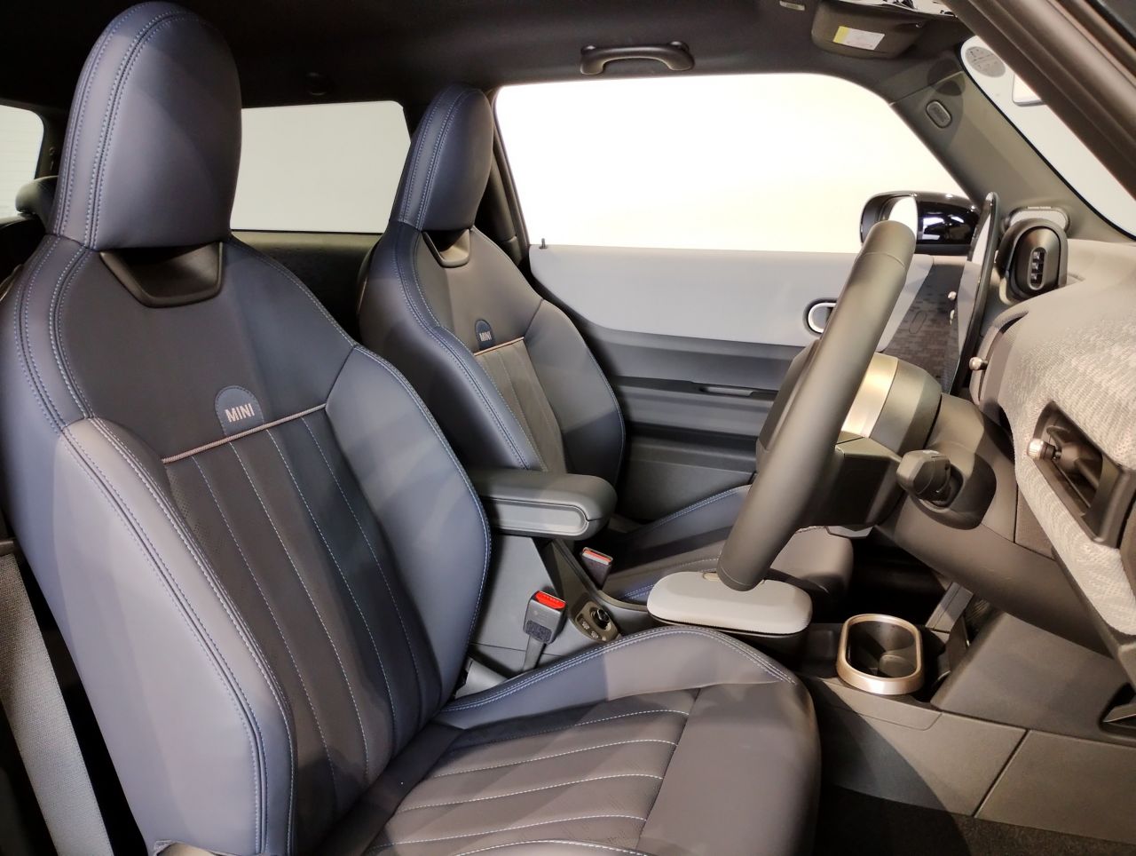 F66 MINI Cooper C 3Dr