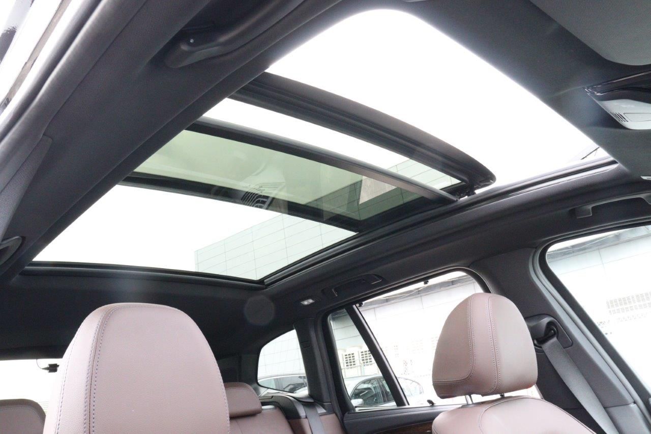 G01 X3 M40i RHD LCI ZA